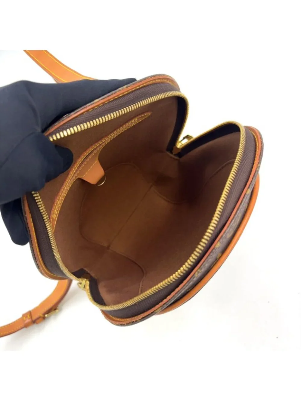 Louis Vuitton this authentic
